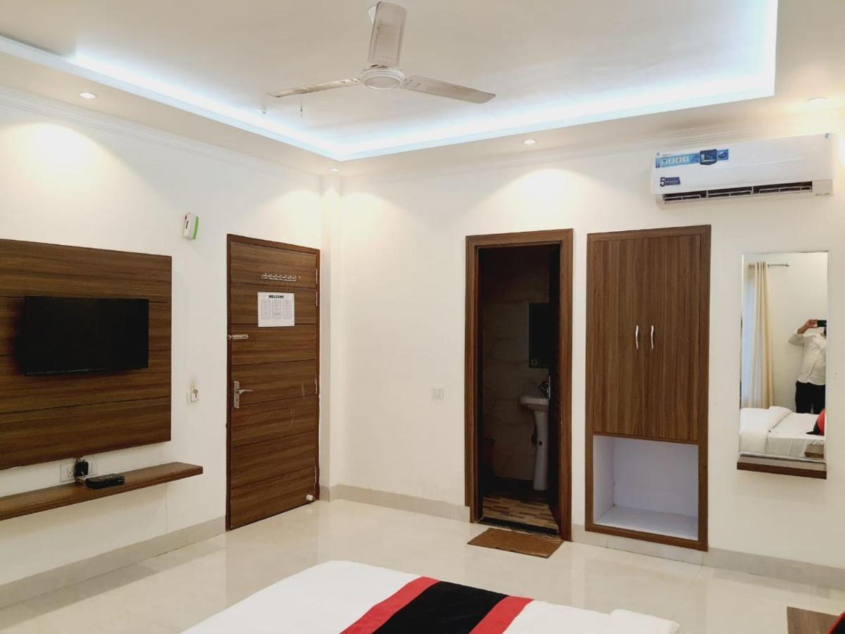 Bhawana Hotel Agra  Exterior photo