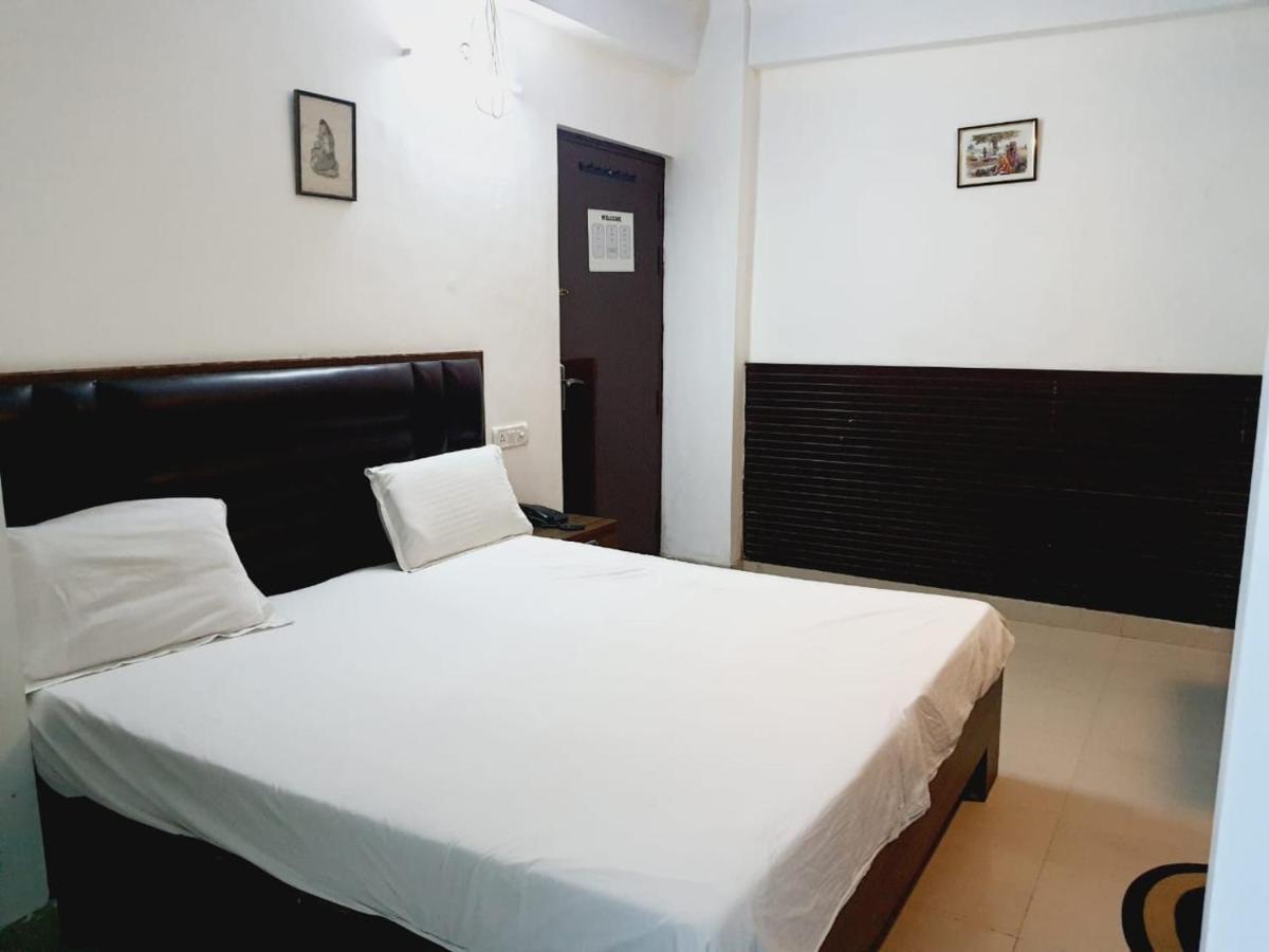 Bhawana Hotel Agra  Exterior photo
